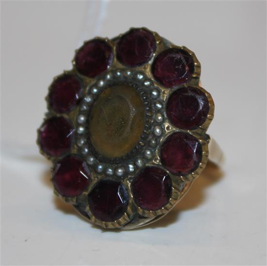 Large gem set cluster ring